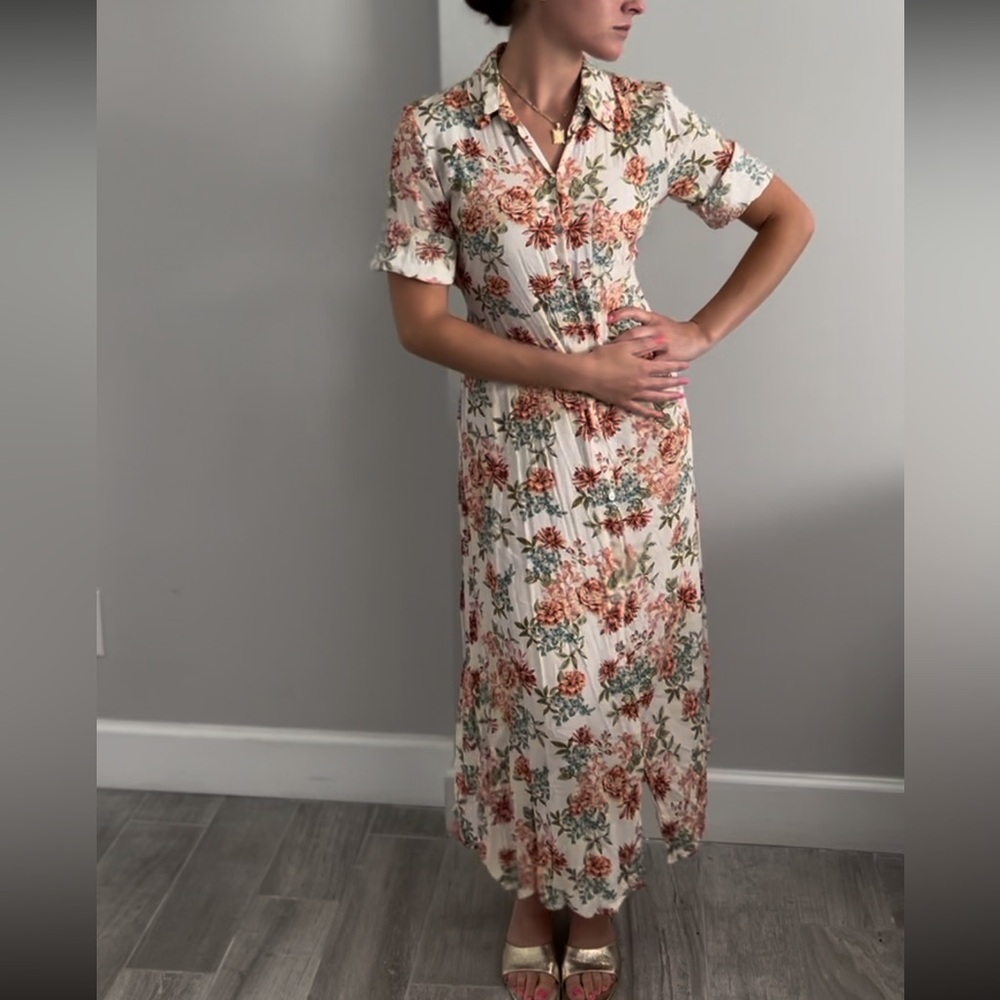 Dress - Picture 4 of 4